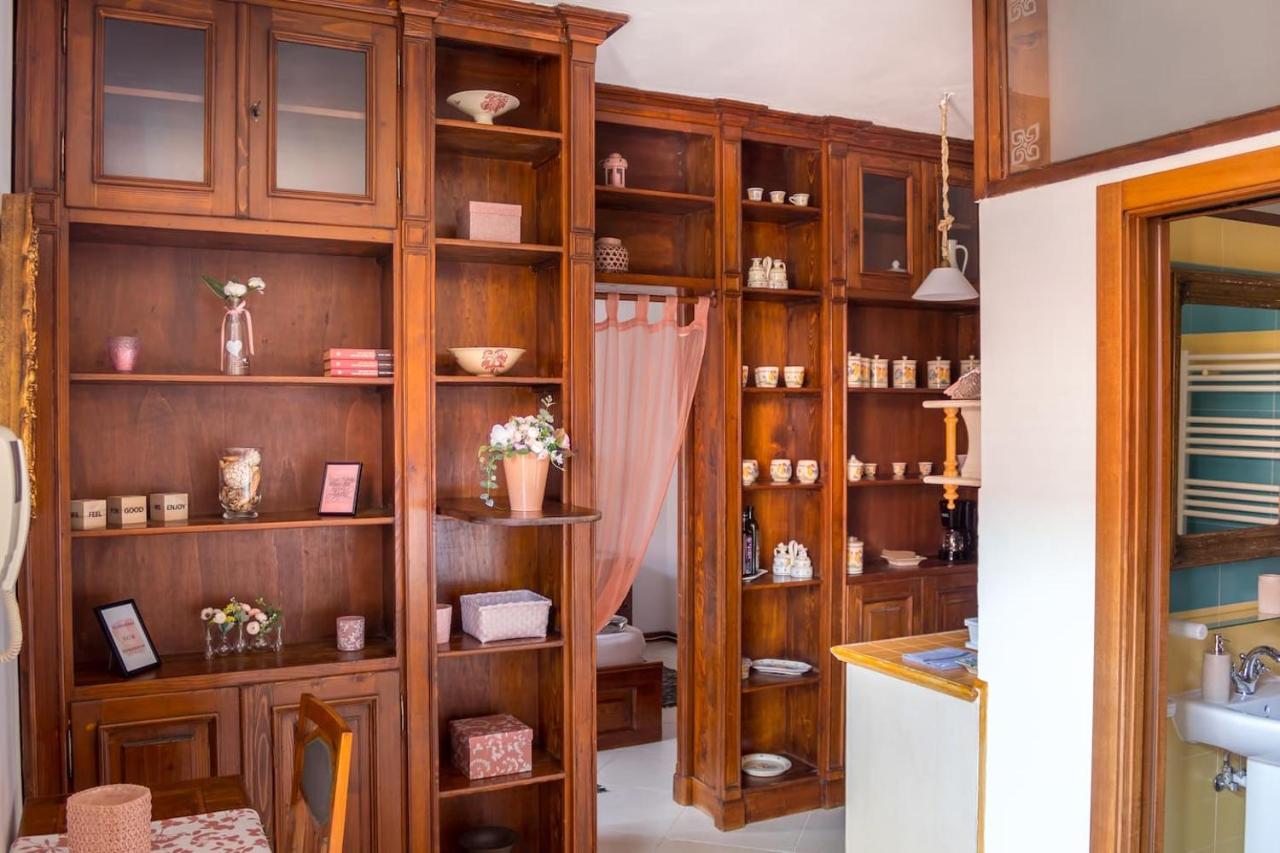 8 Small And Cozy Suite Temesvár Kültér fotó